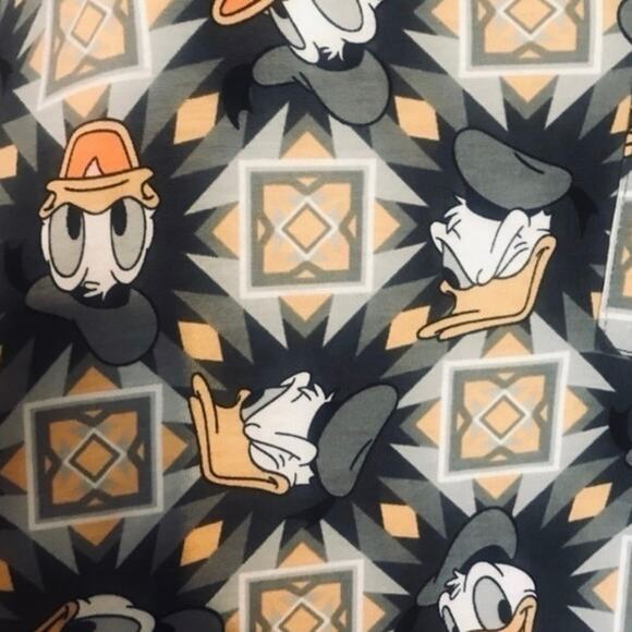 𝅺NWT  LuLaRoe Disney’s Donald Duck Carly - Picture 3 of 5